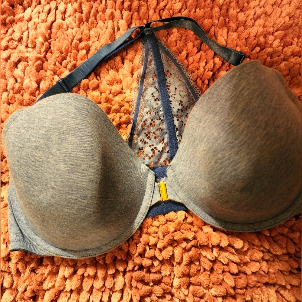Layne Bryant bra